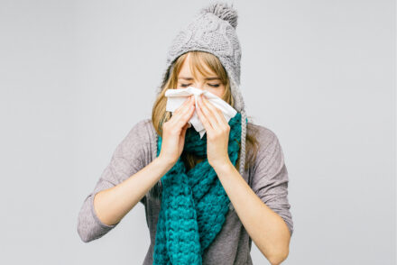 L'air froid et sec de la saison hivernale favorise les maladies telles que le rhume et la grippe